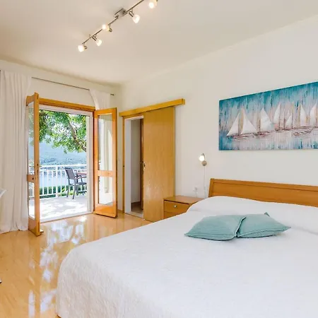 アパート Sara - One Bedroom With Terrace And Sea View *